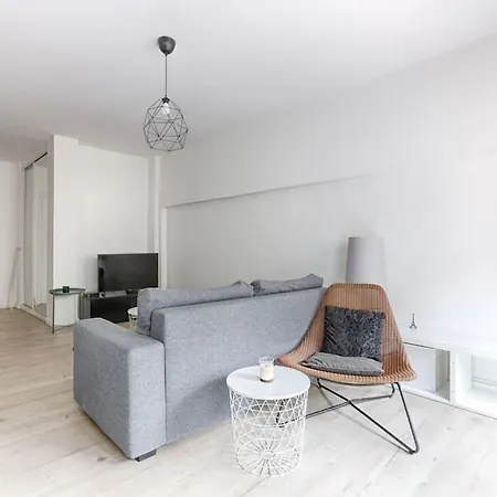 Appartamento Champs Elysees Haussmann Charming 1br *