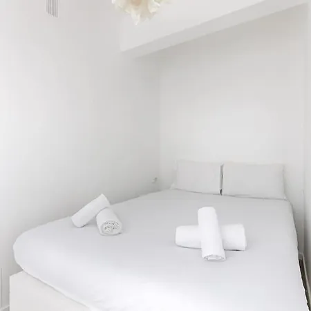 Champs Elysees Haussmann Charming 1br